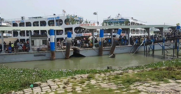 চাঁদপুর নৌরুটে লঞ্চ চলাচল বন্ধ বৈরী আবহাওয়ায়