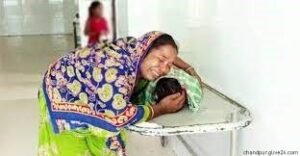 মেরে পালালো মাইক্রোবাস শিশুকে